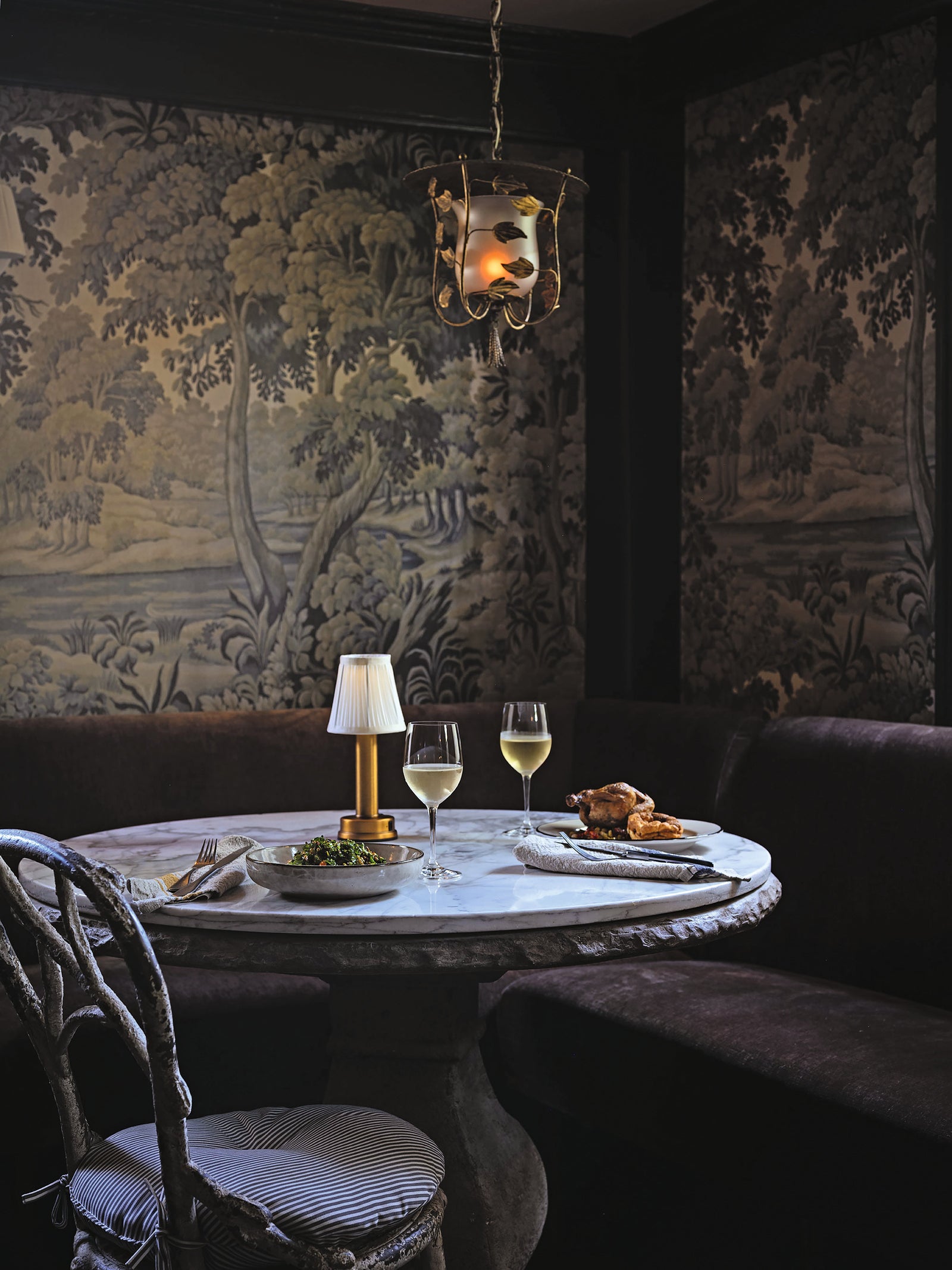 Photojournalist Jackie Caradonio tells us about The Inn Crowd