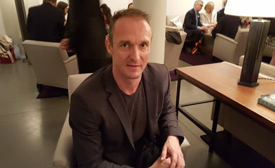 Meet the dealer Thorsten Albertz portrait professional business setting