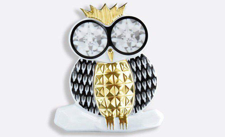 2021 holiday collection Adorn festive decorations on display