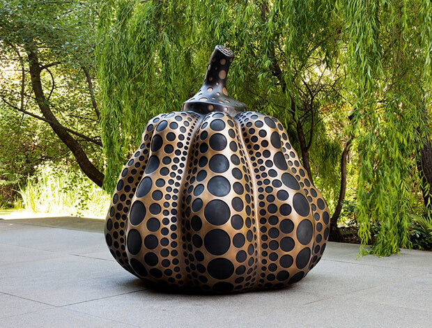Yayoi Kusama: from fried onions to pumpkins – Phaidon
