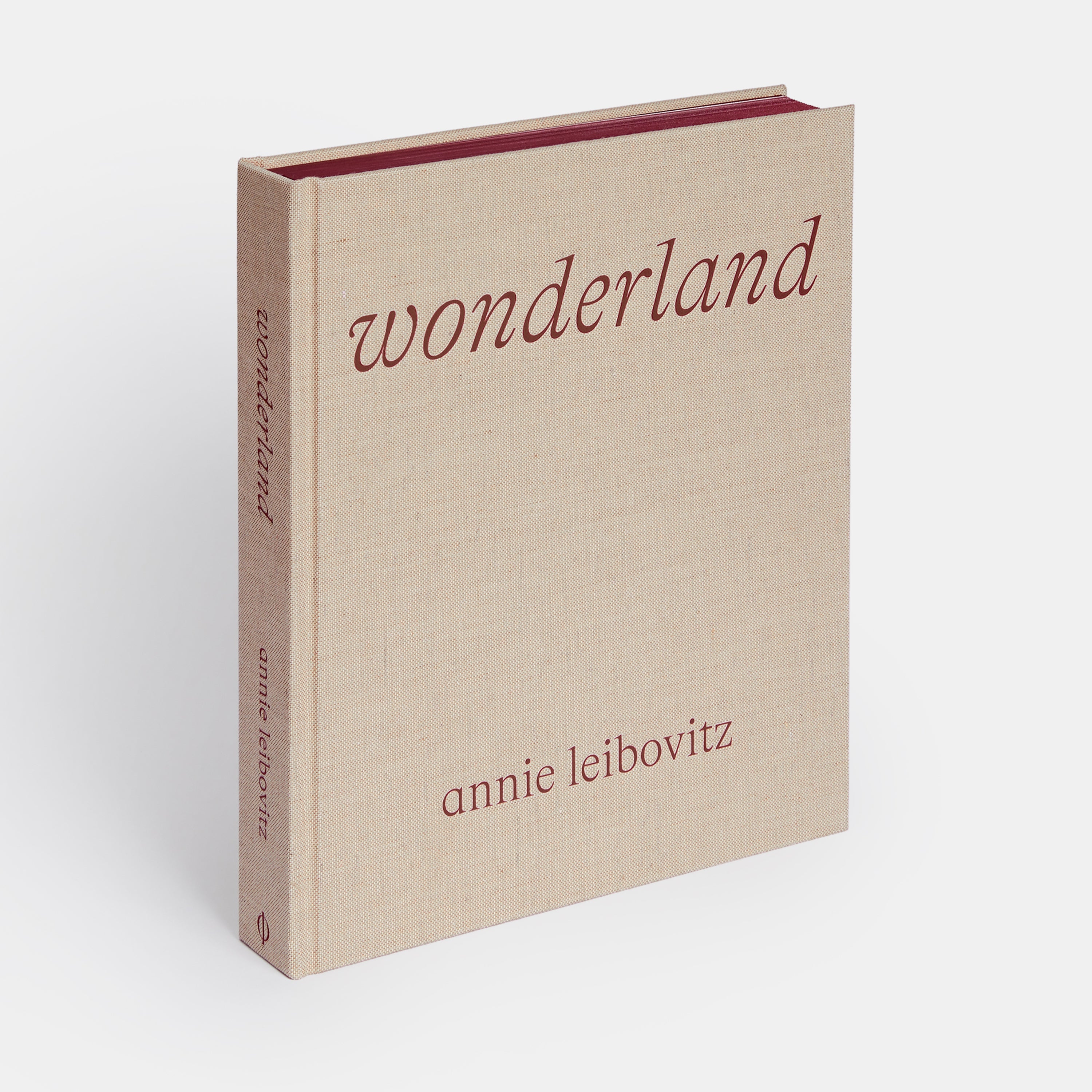 【洋書】Annie Leibovitz: Wonderland Wonderland | Standard Edition | 9781838661526-p – Phaidon