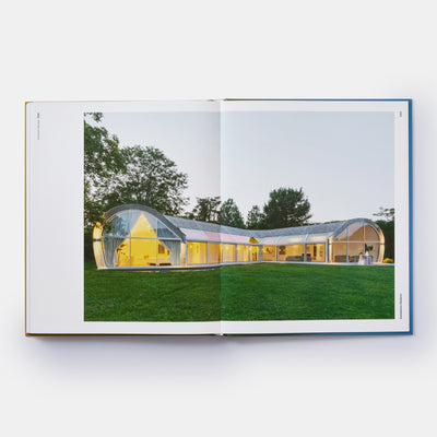 Hamptons Modern: Contemporary Living on the East End