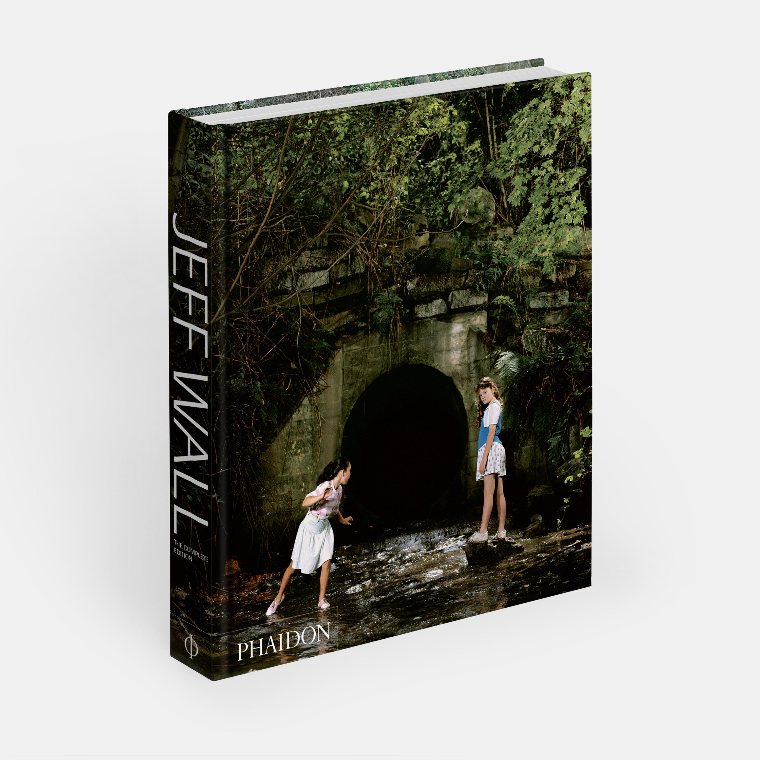Jeff Wall | Revised and Expanded Edition | 9780714855974 – Phaidon
