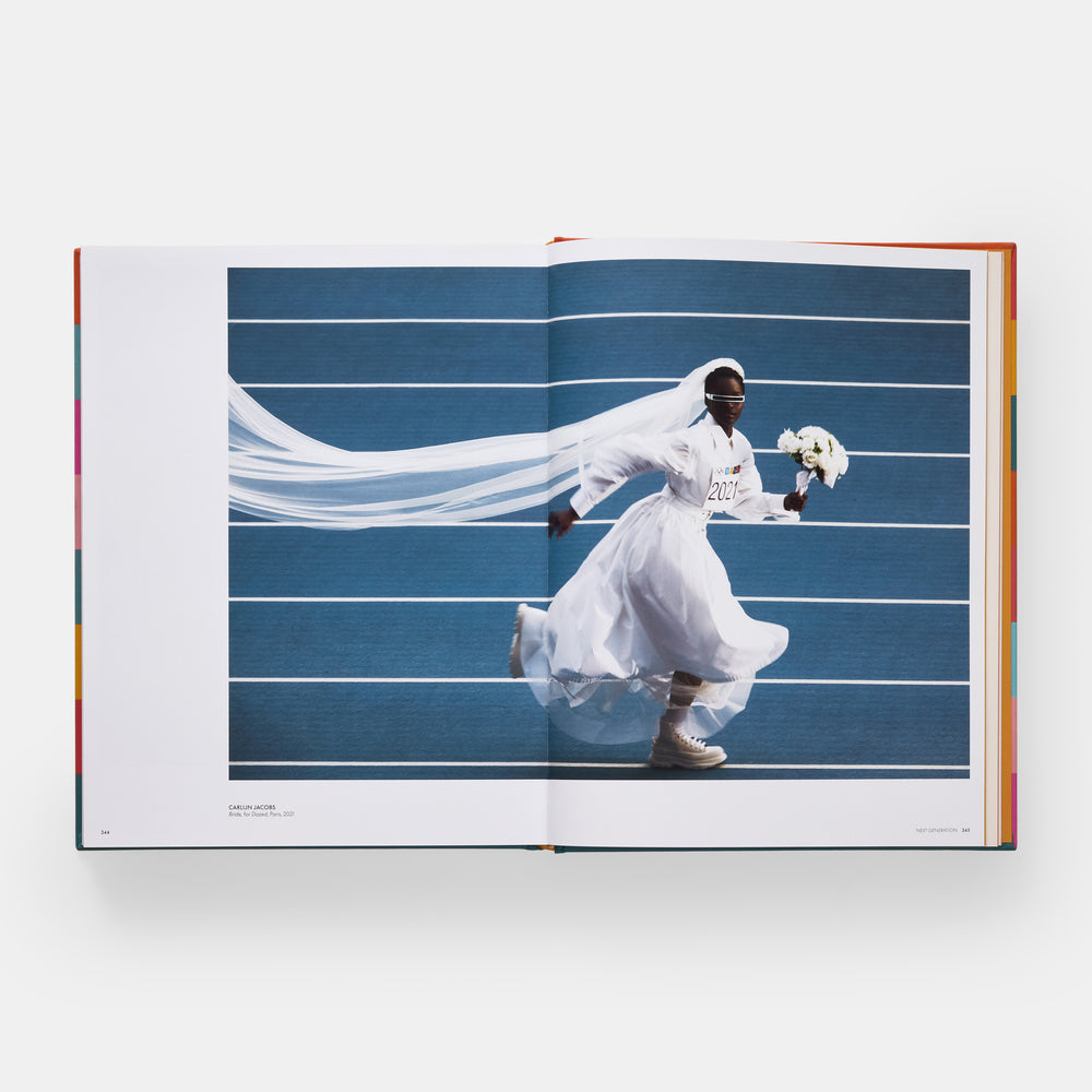 Mix & Match: Fashion Photography Meets Contemporary Art