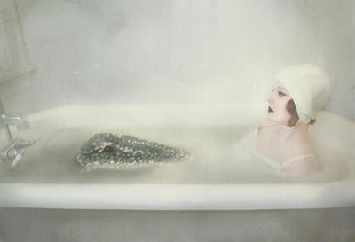 Bathtime With Clara and The Domesticated Alligator