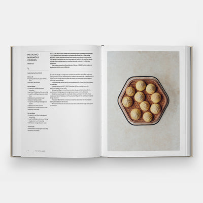 The Festive Baker: A Cookbook - Baking for celebrations and special occasions around the world