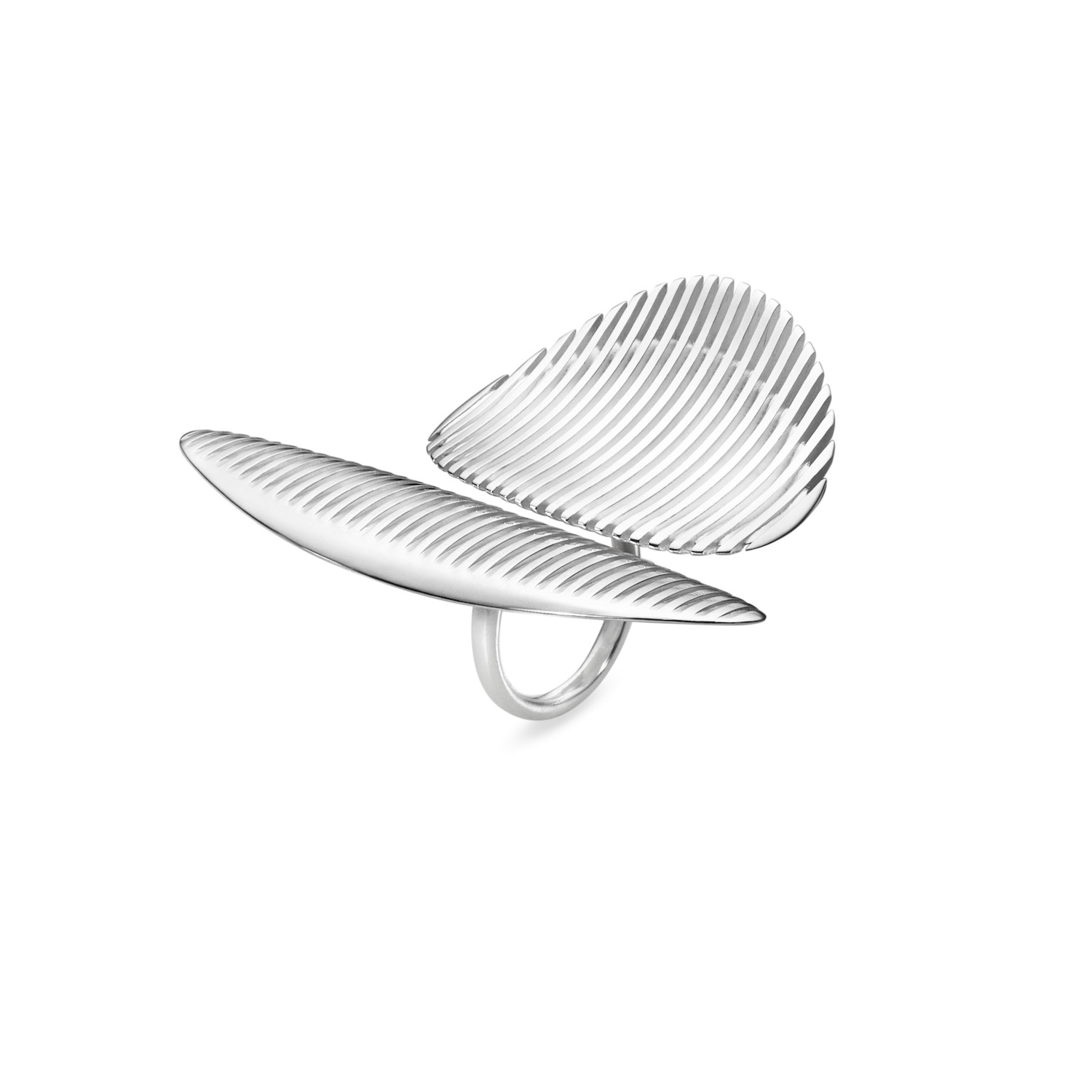  Zaha Hadid for Georg Jensen. Twin Ring 623D, 2015. Sterling silver.