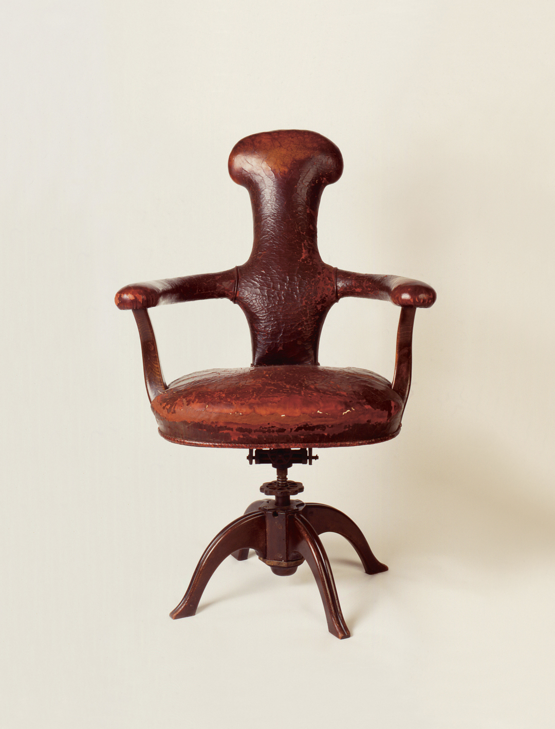 Sigmund Freud’s Office Chair (1930) by Felix Augenfeld and Karl Hofmann

 