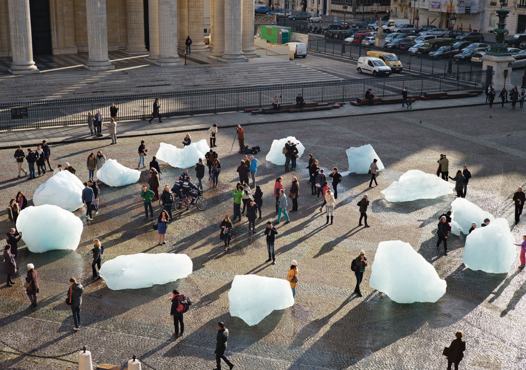 Ice Watch, 2014, (with Minik Rosing), 12 blocks of glacial ice, dimensions variable, installation views at Place du Panthéon, Paris, 2015. Picture credit: Martin Argyroglo 