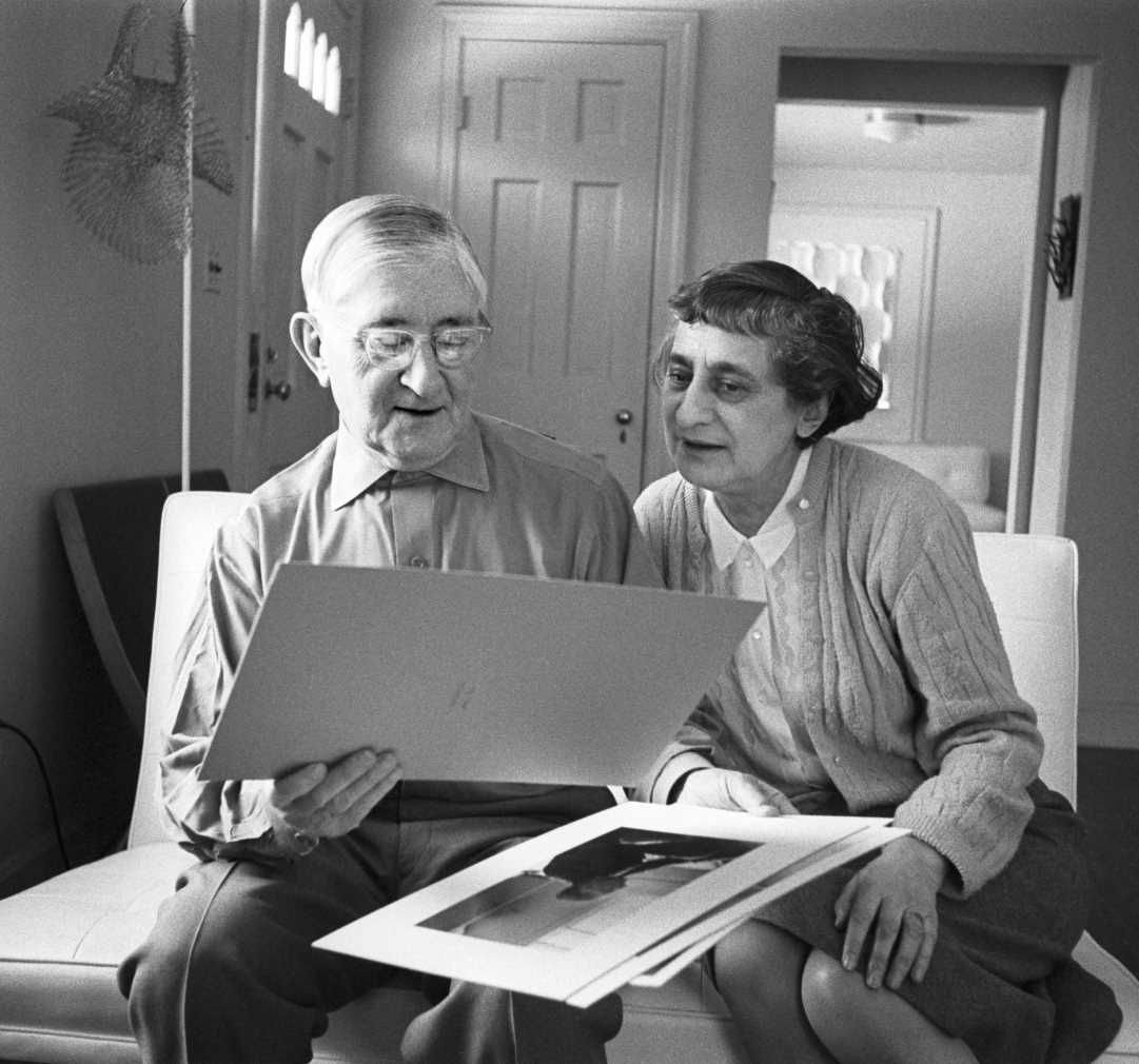 Josef and Anni Albers in their living room, 8 North Forest Circle, New Haven, Connecticut, c. 1965. Photo © John T. Hill. Courtesy of the Josef and Anni Albers Foundation