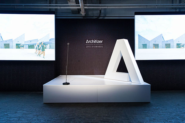 The stage is set at the Architizer A+Awards. Courtesy of Jenna Bascom Photography.
