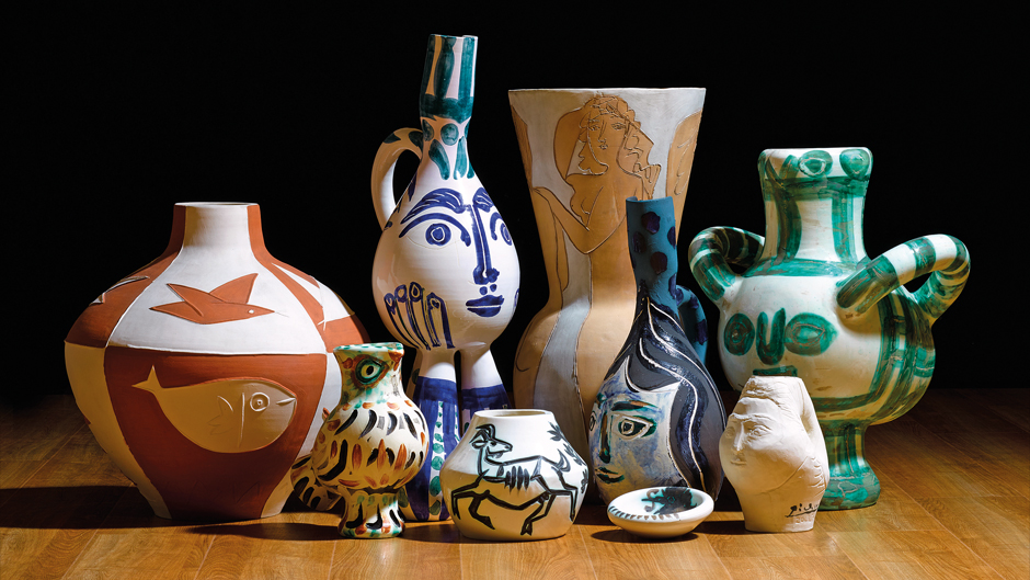 Pablo Picasso designed ceramics including Oiseaux et poissons (Estimate £40,000–60,000); Tripode (Estimate £80,000–120,000); Vase gros oiseau vert (Estimate £50,000–70,000) and Visage de femme (Estimate £120,000–180,000). Image courtesy of Sotheby's