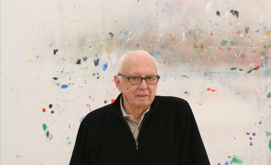 The artist Ellsworth Kelly in his home studio (photo by Jack Shear). Image courtesy of Artspace