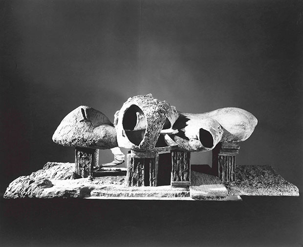 Exterior view of the Endless House model (1958) by Frederick Kiesler 