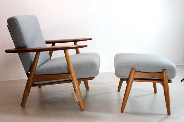 http://www.phaidon.com/resource/hans-wegner-cigar-chair-and-footstool.jpg
