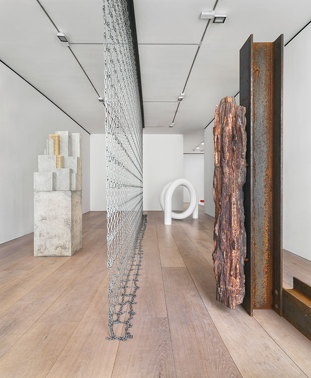 nstallation view from the 2015 solo exhibition The Plastic Unit at David Zwirner, London Courtesy David Zwirner, New York/London - Carol Bove