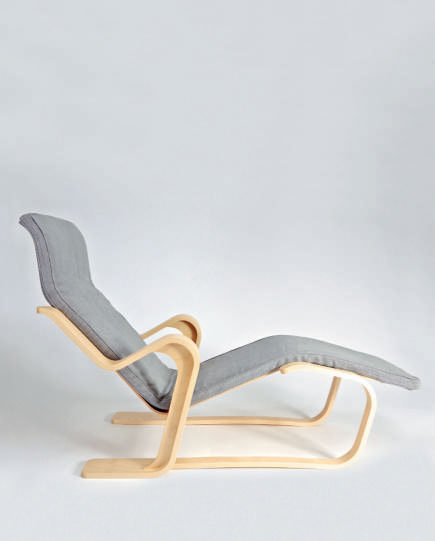Chaise Longue (1936) by Marcel Breuer for Isokon. As featured in Chair: 500 Designs that Matter