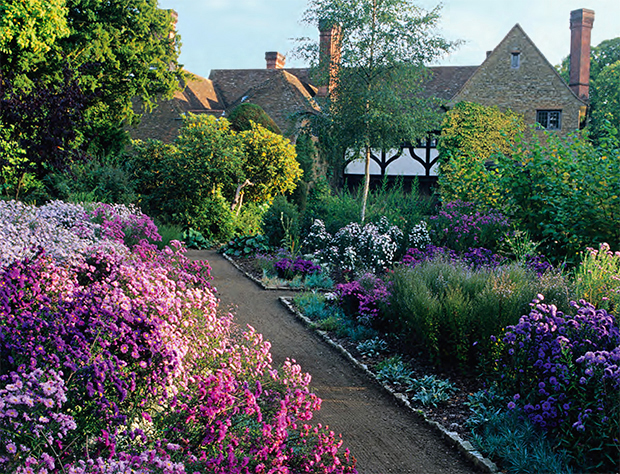 Munstead Wood as featured in The Gardener's Garden