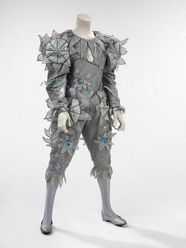 Pierrot Costume courtesy The David Bowie Archive 2012 image courtesy V&A Images