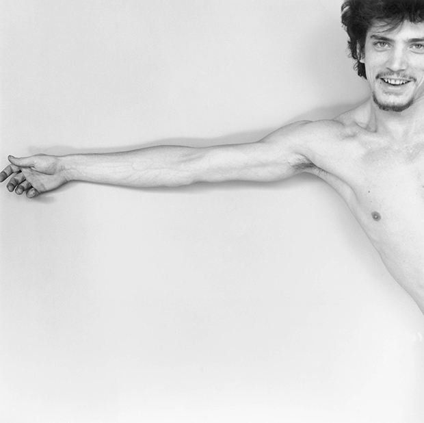 Self portrait 1975, by Robert Mapplethorpe. As reproduced in Body of Art