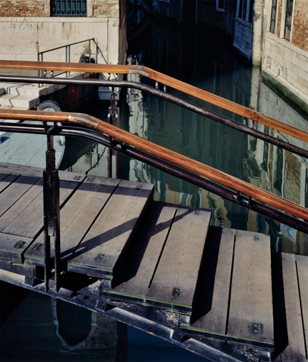 Carlo Scarpa, Fondazione Querini Stampalia Renovations, bridge handrails supported on double, vertical black steel posts