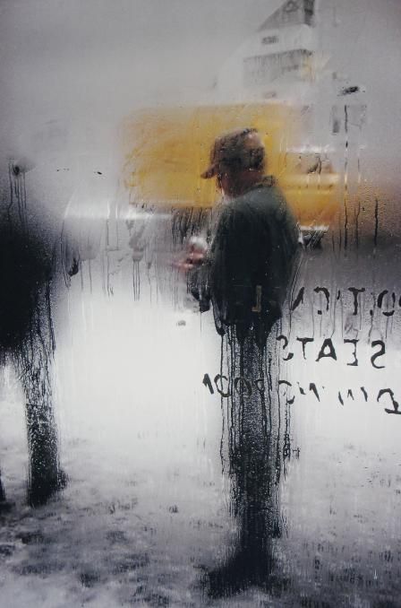 Snow, 1960, by Saul Leiter © Saul Leiter Courtesy Howard Greenberg Gallery, New York