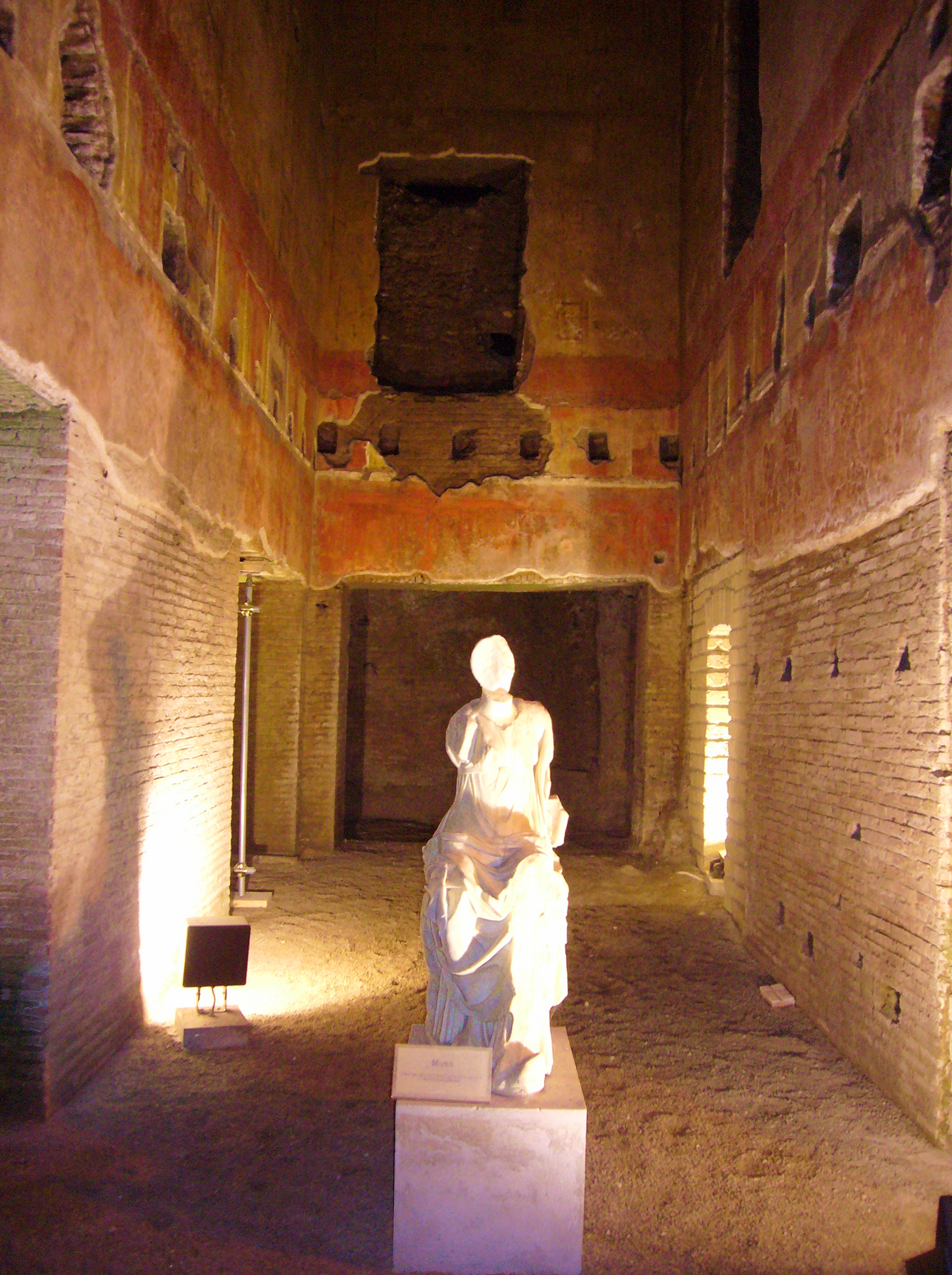 A room in the Domus Aurea as it looked in 2007