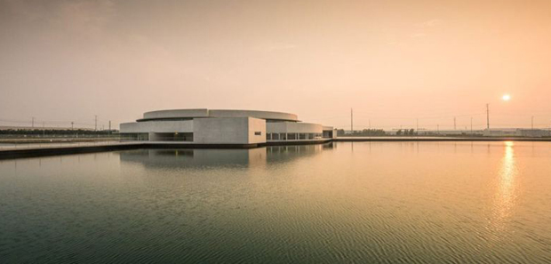 The Building on the Water, Jiangsu Province, China - Álvaro Siza