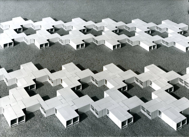 Space units for residential buildings. Students: Bernd Meurer and Willi Ramstein, Instructor: Herbert Ohl. 1961, Industrialised Building. Photo by Roland Fürst. Courtesy HfG-Archiv / Ulmer Museum