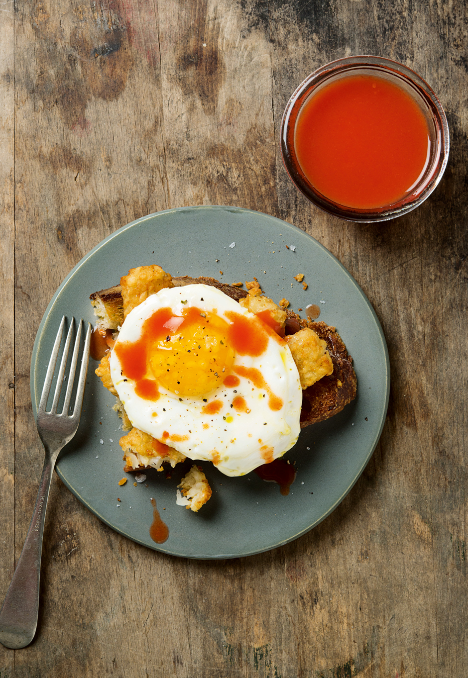 Smashed Tot and Egg Toast