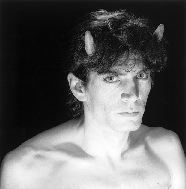 Robert Mapplethorpe, self portrait with horns, 1985