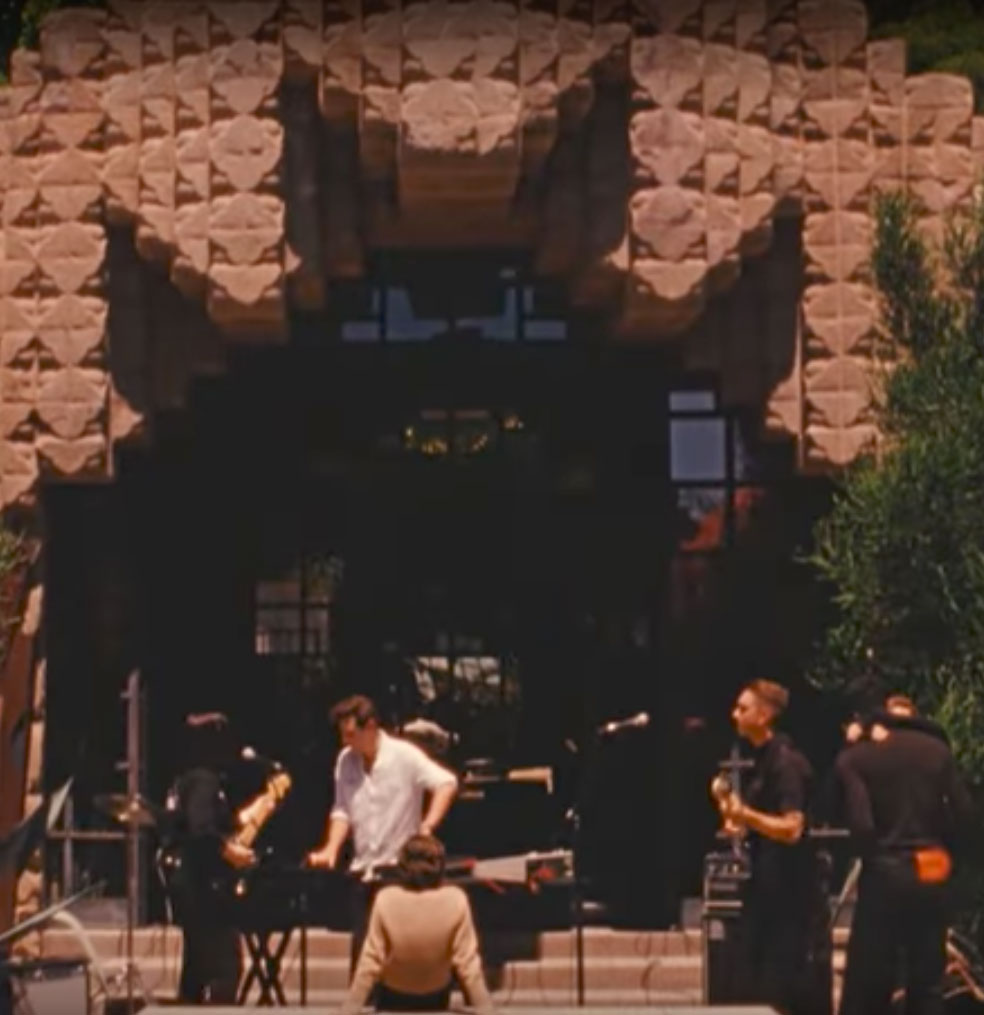 The Sowden House in The xx video I Dare You