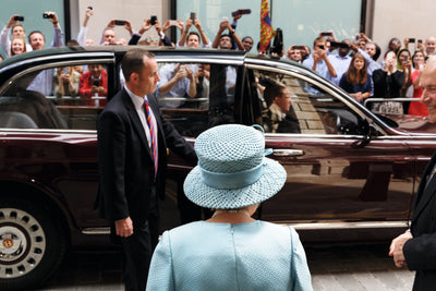 The Queen visiting the Livery Hall of the Drapers' Livery Company for their 650th Anniversary, the City of London, London, England, 2014. Martin Parr / Magnum Photos