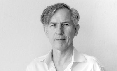 Wolf Lieser discussing virtual reality and the future of art in an interview image