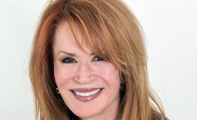 Helen Thompson art for home interview portrait image 900x450