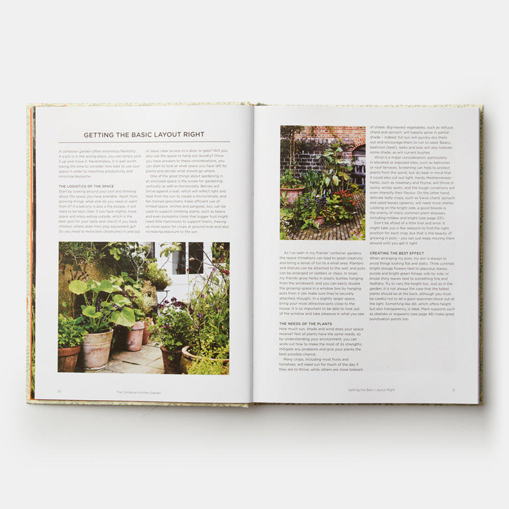 Grow Fruit & Vegetables in Pots: Planting Advice & Recipes from Great Dixter