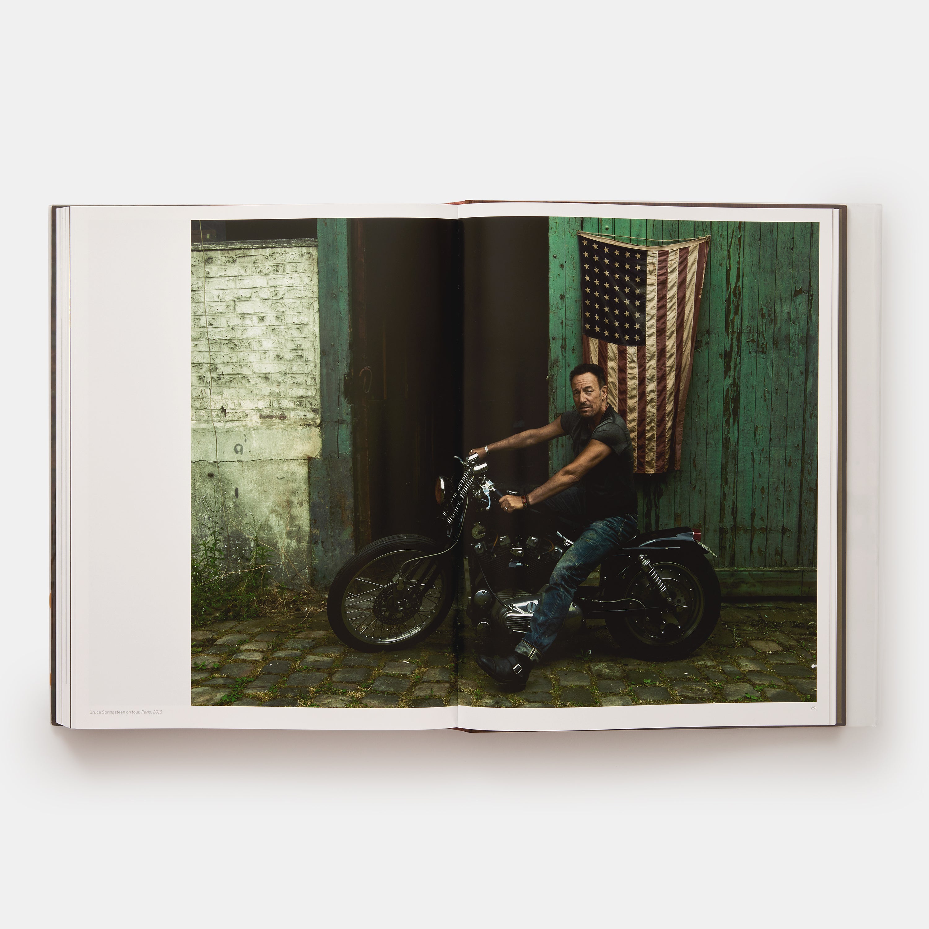 Raymond Pettibon: A Pen of All Work | In Association with the New