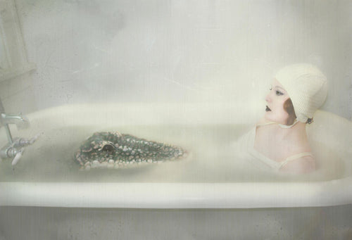 Bathtime With Clara and The Domesticated Alligator
