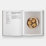 The Festive Baker: A Cookbook - Baking for celebrations and special occasions around the world