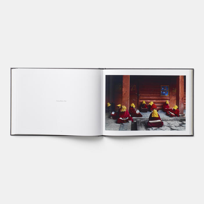 Steve McCurry: On Reading