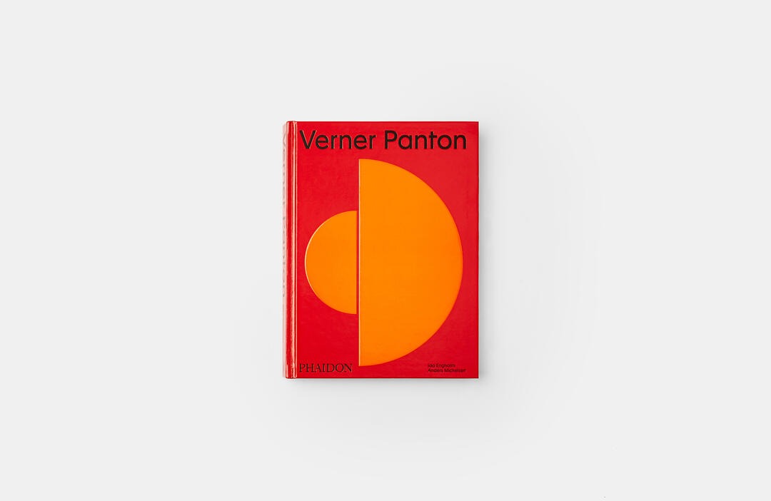 Dries Van Noten works Verner Panton into his new collection 