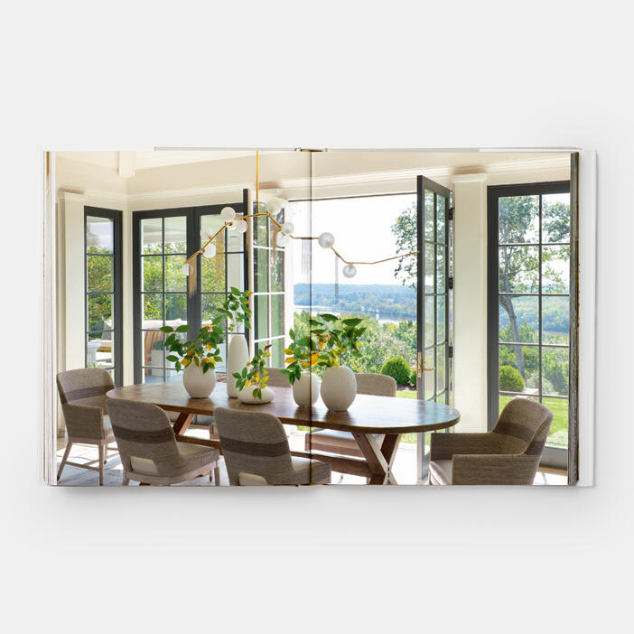 House Dressing: Interiors for Colorful Living