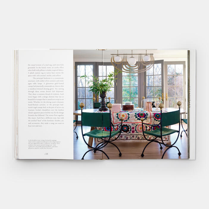 House Dressing: Interiors for Colorful Living
