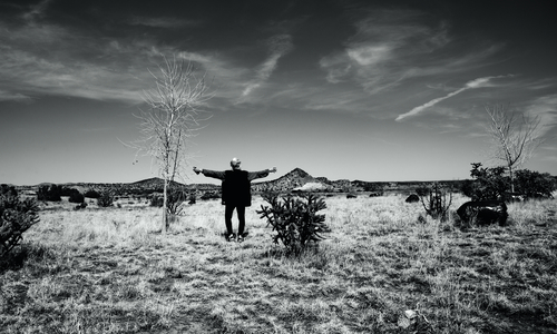 Lynda Benglis, New Mexico, 2021. Photo: Grace Roselli, Pandora's BoxX Project