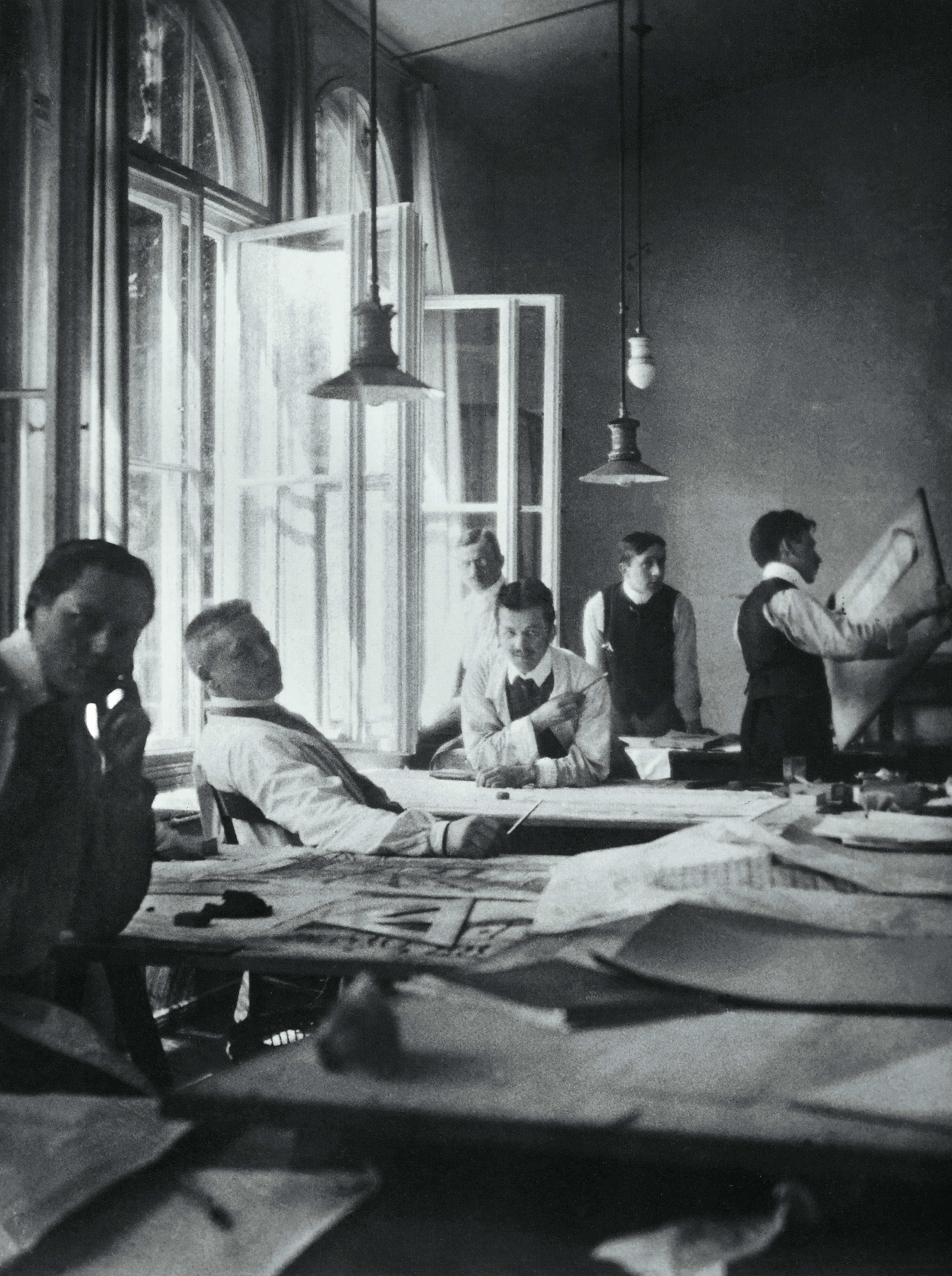 The elite students that remade the world under Walter Gropius