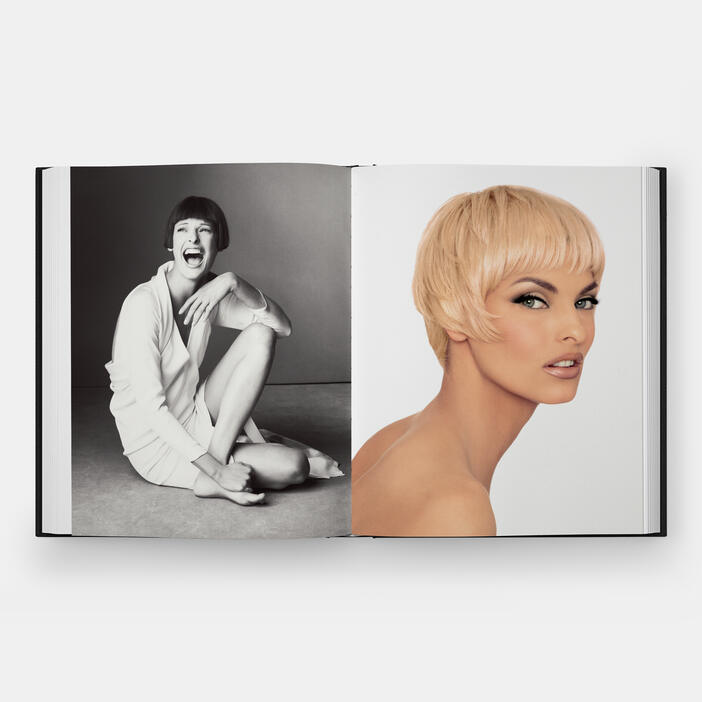 linda-evangelista-photographed-by-steven-meisel-signed-edition-en-6763-3d-spread-3-3000.jpg