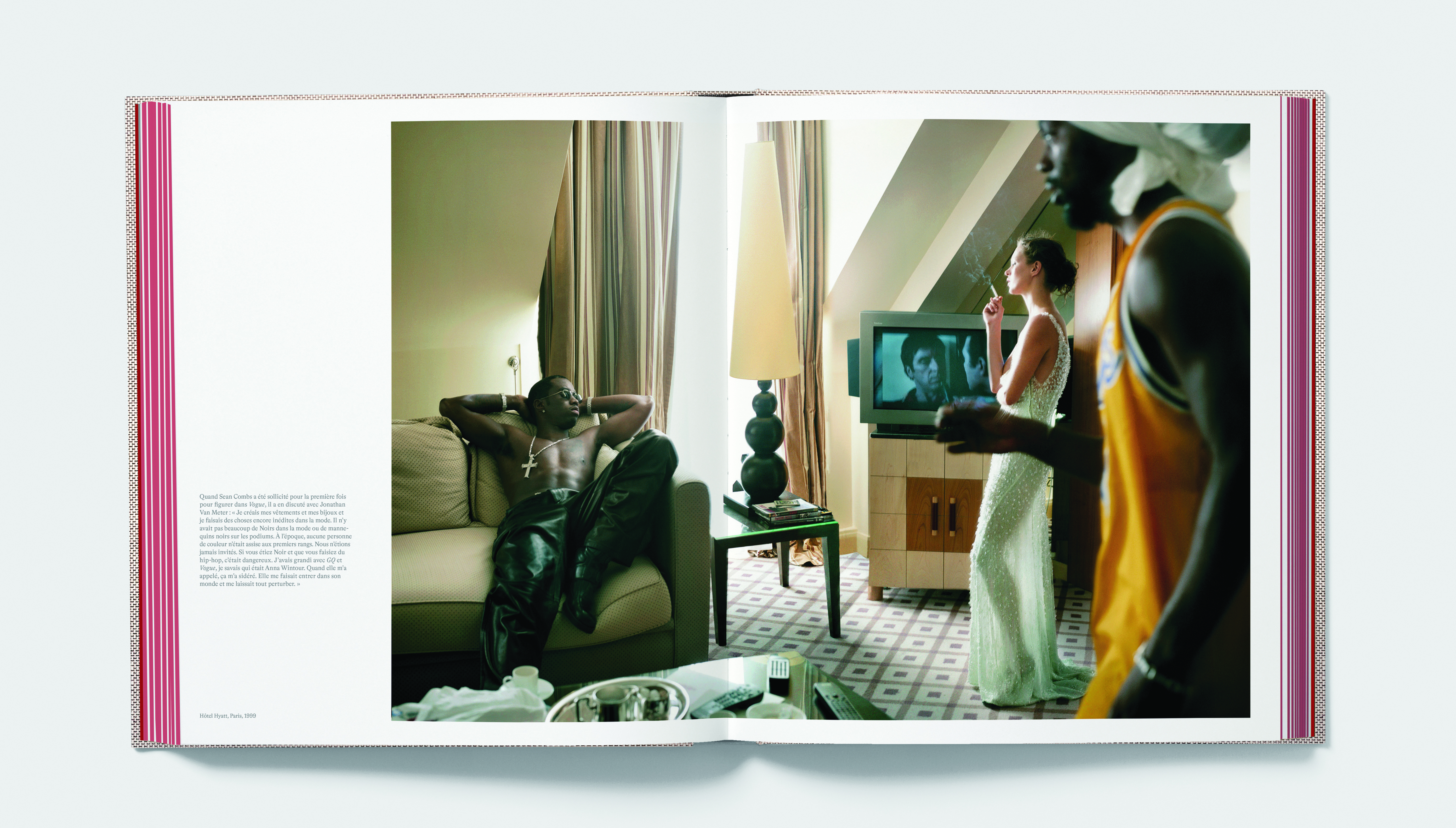 Annie Leibovitz : Wonderland Interior Spread