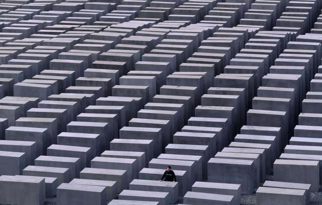 Memorial to the Murdered Jews of Europe, Berlin, Germany. Eisenman Architects (2005). Photo by Roland Halbe