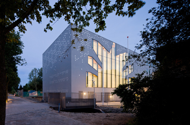  LJG Synagogue, Amsterdam, by SeARCH