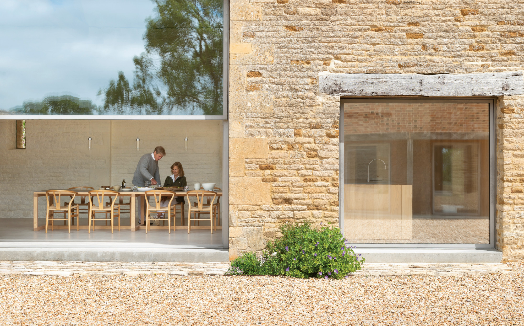 Spring. The barn dining room. Photography: Gilbert McCarragher 